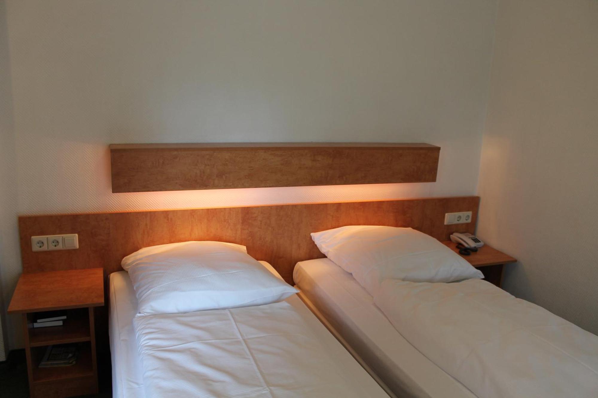 Hotel Gasthof Zur Linde Rothenburg ob der Tauber Eksteriør billede